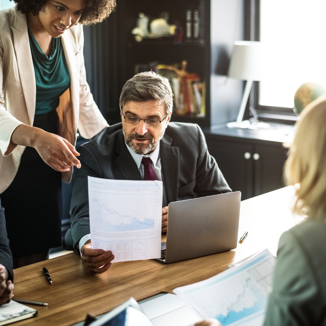 Staffing legal y provisión de personal jurídico subcontratado para empresas internacionales por CGR Lawyer.