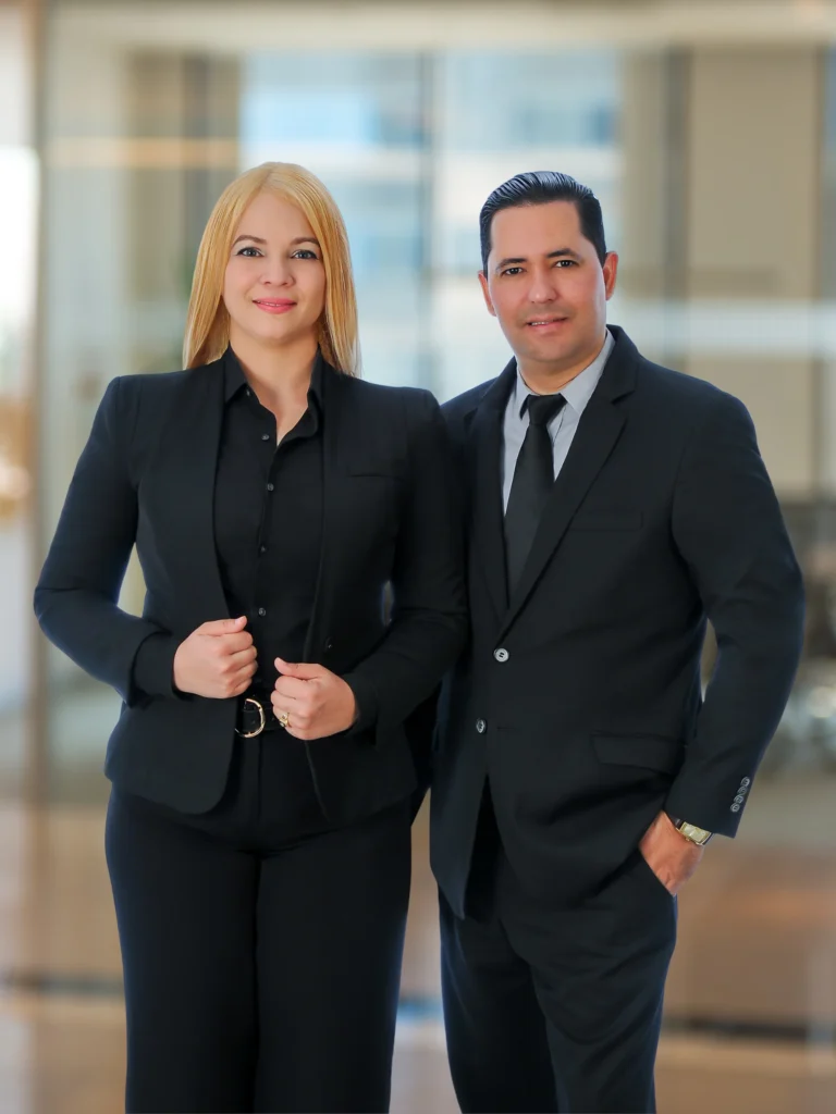 Contratación de servicios integrales de asesoría legal y contabilidad corporativa en República Dominicana con CGR Lawyer.