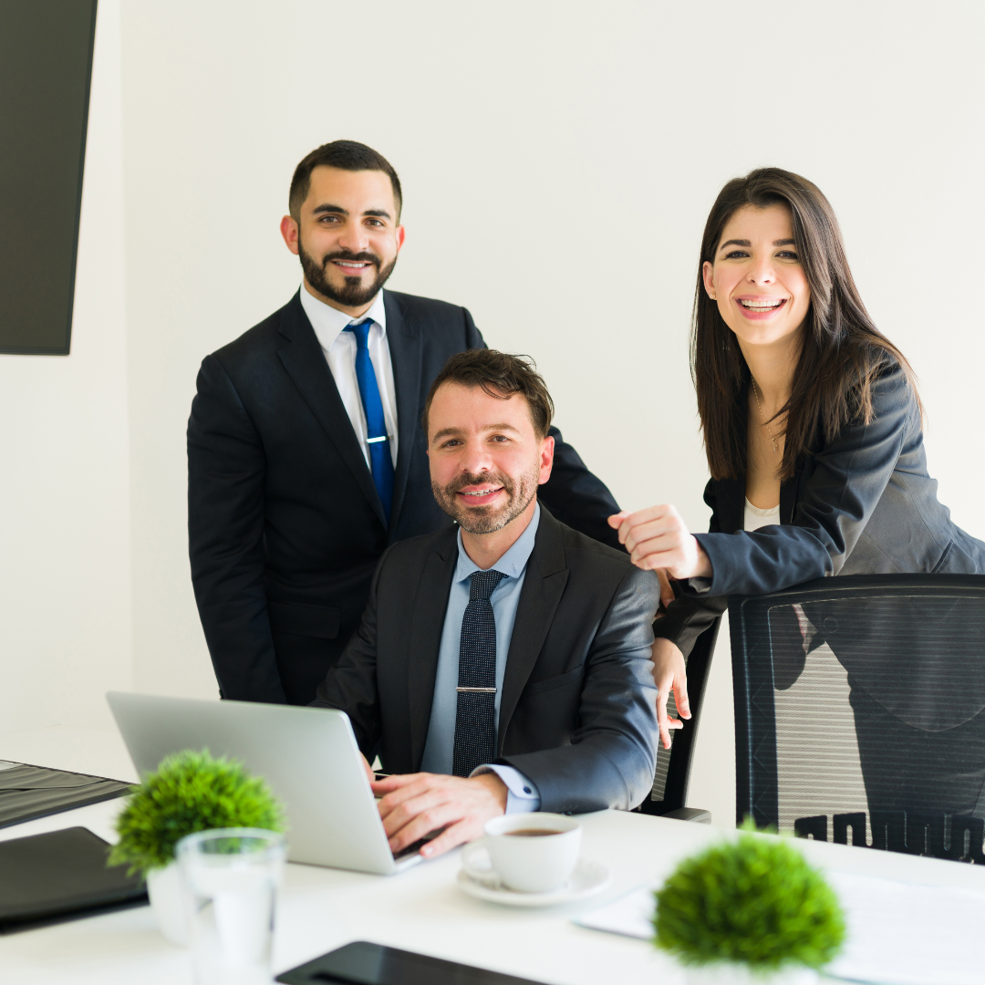 Delegación de gestión de talento bajo el modelo PEO en República Dominicana para eficiencia y ahorro local con CGR LAWYER.